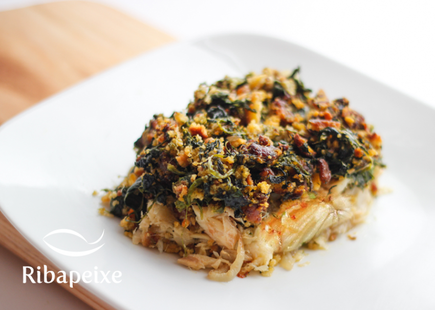 Bacalhau no forno com grelos, farinheira e migas